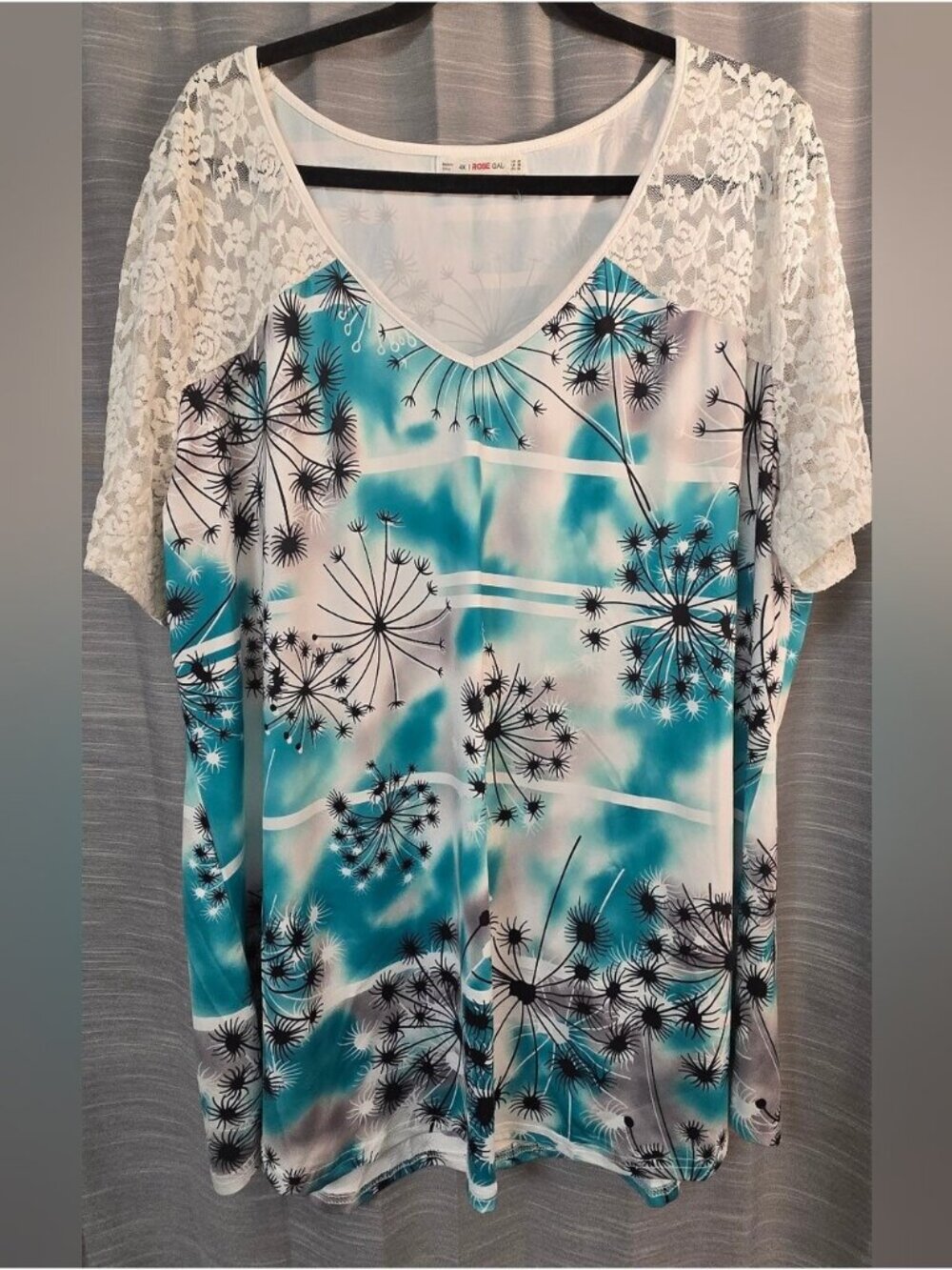 Rosegal Teal and White V-Neck Tunic with Lace Sleeves